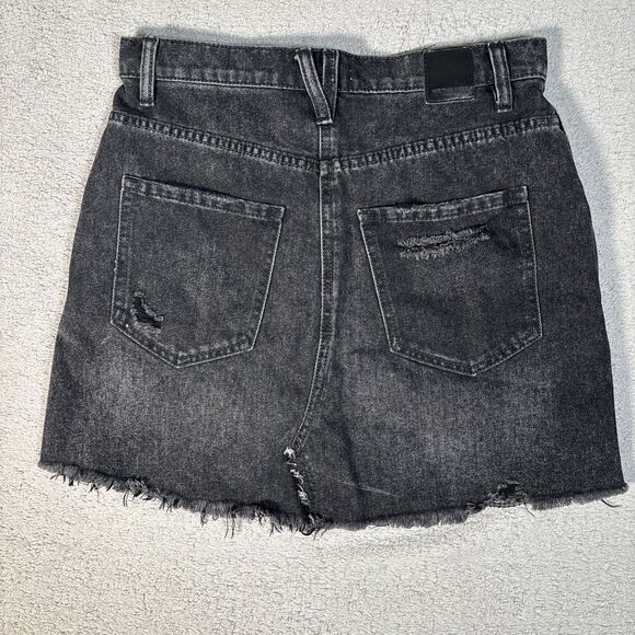 We The Free Women’s Size 29 Brea Cut-Off Black Denim Skirt Raw Hem Whiskers - Picture 12 of 14